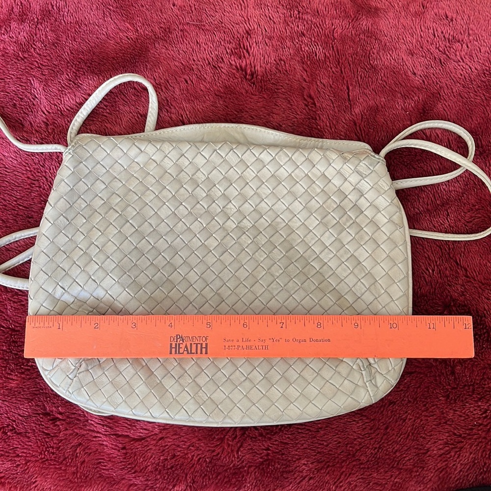 Charles Jourdan light beige woven leather handbag - Picture 11 of 13